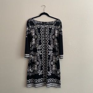 ⭐️ HP ⭐️ White House Black Market Patterned Dress